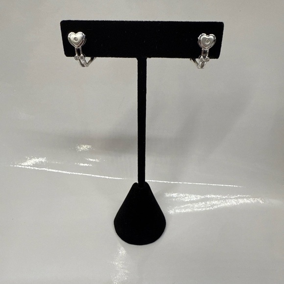 14k white gold and diamond earrings - Picture 5 of 10